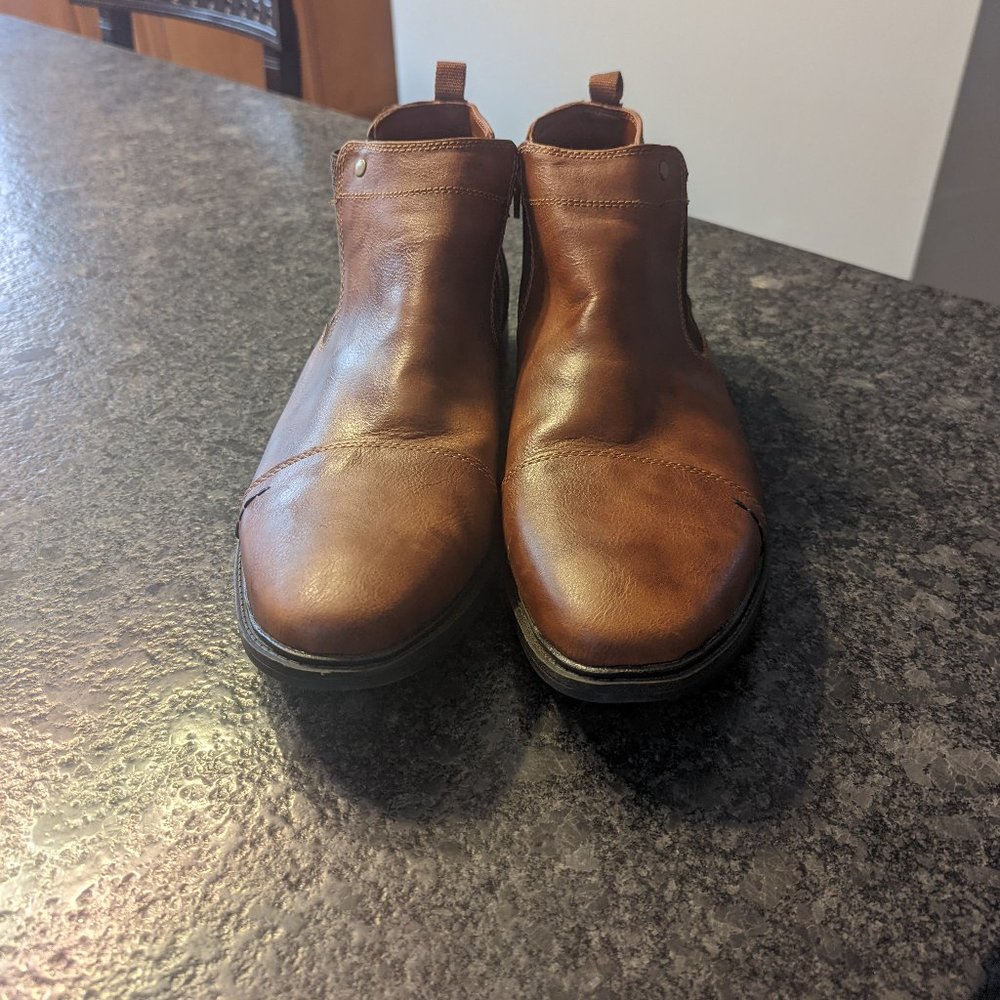 Sonoma Size 13 Tan Leather Boots